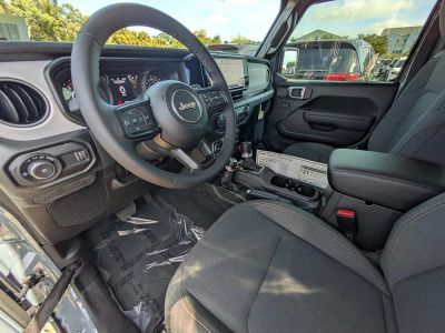 2026 Jeep Wrangler — photo 12 view