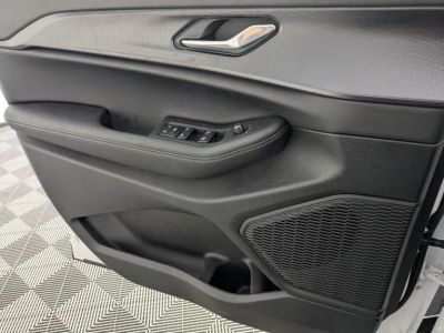 2025 Jeep Grand Cherokee — photo 18 view
