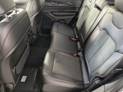 2025 Jeep Grand Cherokee — photo 14 view