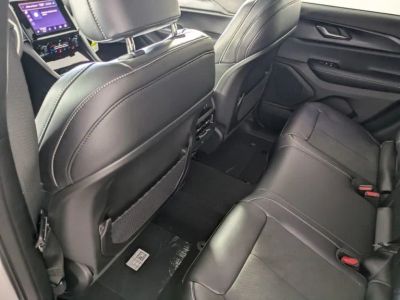 2025 Jeep Grand Cherokee — photo 16 view