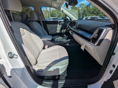 2026 Kia Sorento — photo 10 view