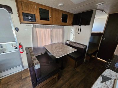 2018 Forest River RV Wildwood X-Lite — photo 16 view