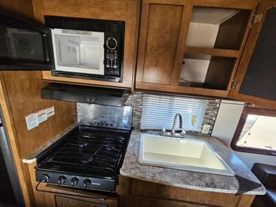 2018 Forest River RV Wildwood X-Lite — photo 20 view