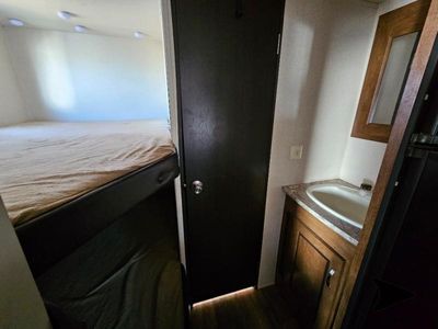 2018 Forest River RV Wildwood X-Lite — photo 22 view