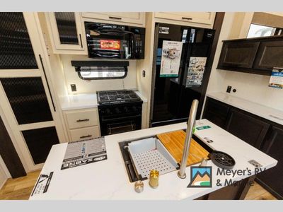 2026 Forest River RV Sabre - Photo 10