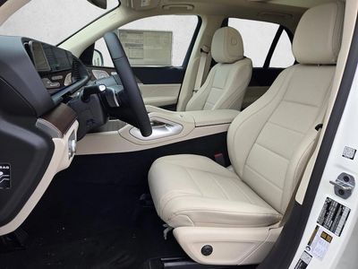 2026 Mercedes-Benz GLE 450 - Photo 4