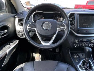 2018 Jeep Cherokee — detail view