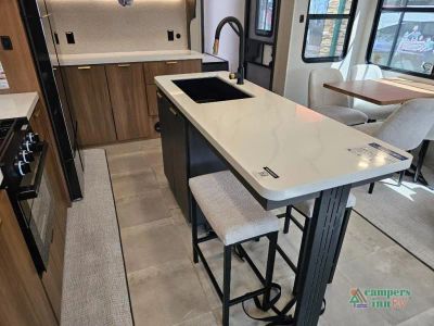 2027 Coachmen RV Chaparral — photo 13 view