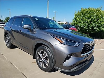 2022 Toyota Highlander - Photo 5
