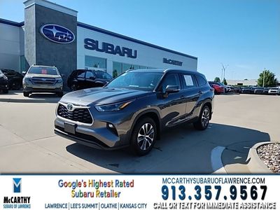 2022 Toyota Highlander - Photo 1