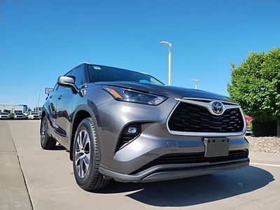 2022 Toyota Highlander - Photo 4