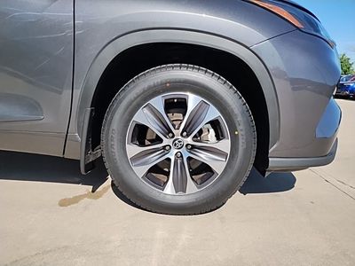 2022 Toyota Highlander - Photo 15
