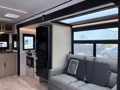 2026 Keystone RV Walkabout - Photo 7
