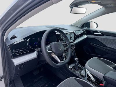 2022 Volkswagen Taos — photo 7 view