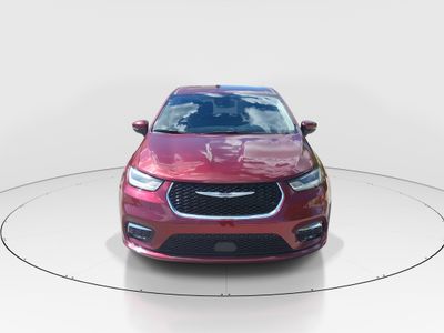 2023 Chrysler Pacifica - Photo 2
