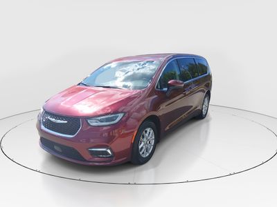 2023 Chrysler Pacifica - Photo 3