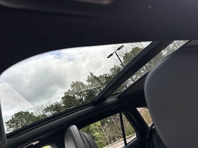 2025 Mercedes-Benz GLC - Photo 12
