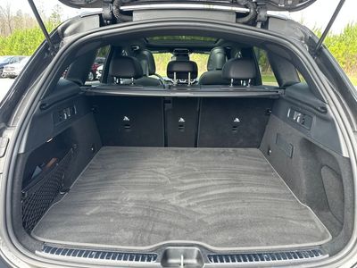 2025 Mercedes-Benz GLC - Photo 29
