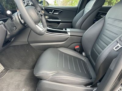 2025 Mercedes-Benz GLC - Photo 19