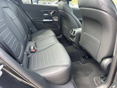 2025 Mercedes-Benz GLC - Photo 32