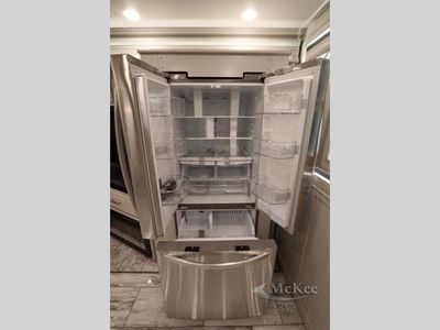 2025 Fleetwood RV Discovery LXE - Photo 50