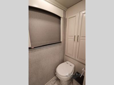 2025 Fleetwood RV Discovery LXE - Photo 62