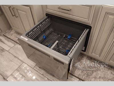 2025 Fleetwood RV Discovery LXE - Photo 47