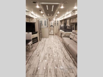 2025 Fleetwood RV Discovery LXE - Photo 30