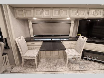 2025 Fleetwood RV Discovery LXE - Photo 41