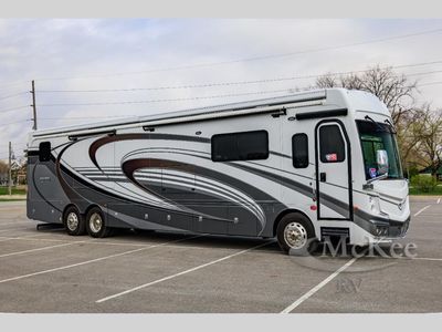 2025 Fleetwood RV Discovery LXE - Photo 1