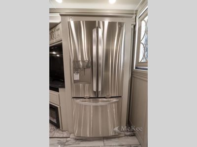 2025 Fleetwood RV Discovery LXE - Photo 49