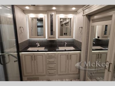 2025 Fleetwood RV Discovery LXE - Photo 56
