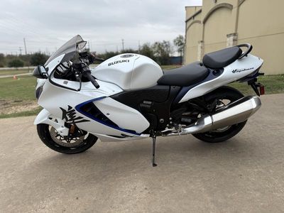2026 Suzuki Hayabusa — photo 7 view