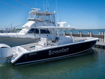 2013 Jupiter 34 FS — front three-quarter view