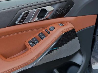 2026 BMW X5 — photo 23 view