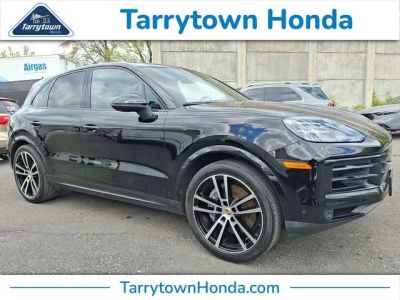 2024 Porsche Cayenne Base in Black — front three-quarter view