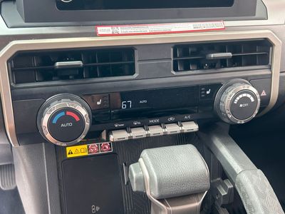 2025 Toyota Tacoma - Photo 11