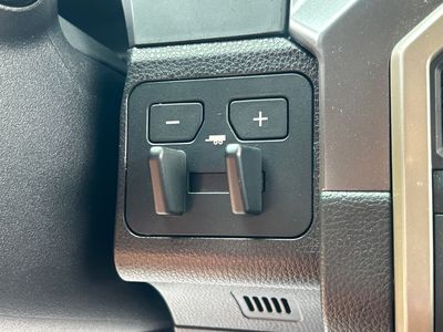 2025 Toyota Tacoma - Photo 18