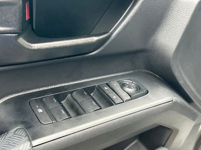 2025 Toyota Tacoma - Photo 7