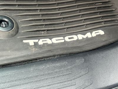 2025 Toyota Tacoma - Photo 27