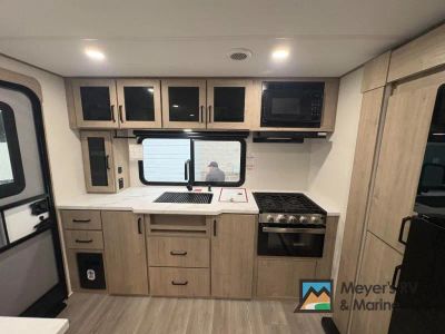 2026 Grand Design Imagine XLS - Photo 12