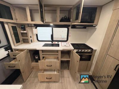 2026 Grand Design Imagine XLS - Photo 11