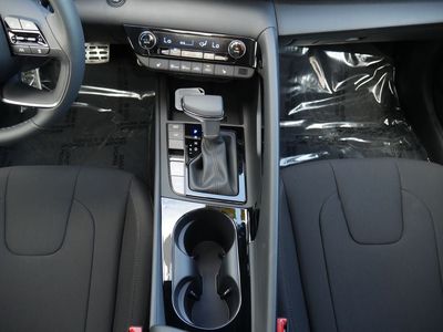 2026 Hyundai Elantra — photo 44 view