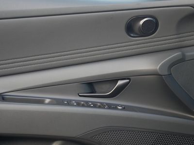 2026 Hyundai Elantra — photo 31 view