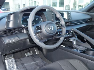 2026 Hyundai Elantra — photo 35 view
