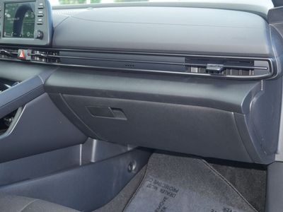 2026 Hyundai Elantra — photo 24 view