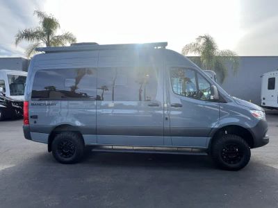 2025 Thor Motor Coach SANCTUARY - Photo 15