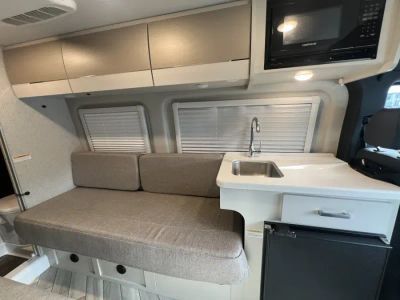 2025 Thor Motor Coach SANCTUARY - Photo 8