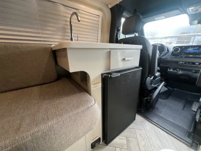 2025 Thor Motor Coach SANCTUARY - Photo 11