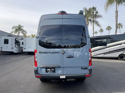 2025 Thor Motor Coach SANCTUARY - Photo 18